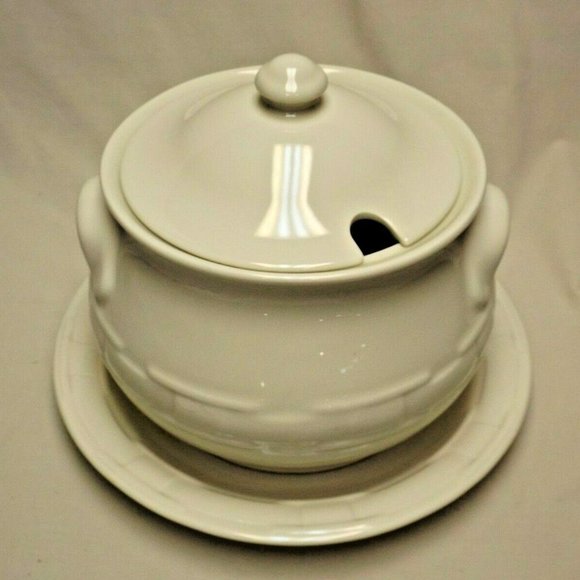 Longaberger Pottery Woven Traditions Heirloom Ivory Hostess Soup Tureen - Picture 2 of 12